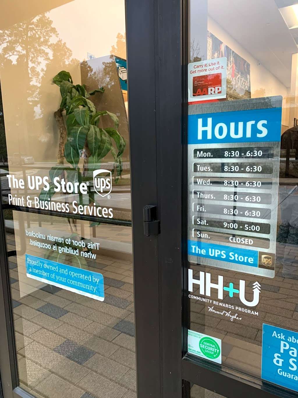 The UPS Store | 26400 Kuykendahl Rd Ste C180, The Woodlands, TX 77375, USA | Phone: (832) 559-8098