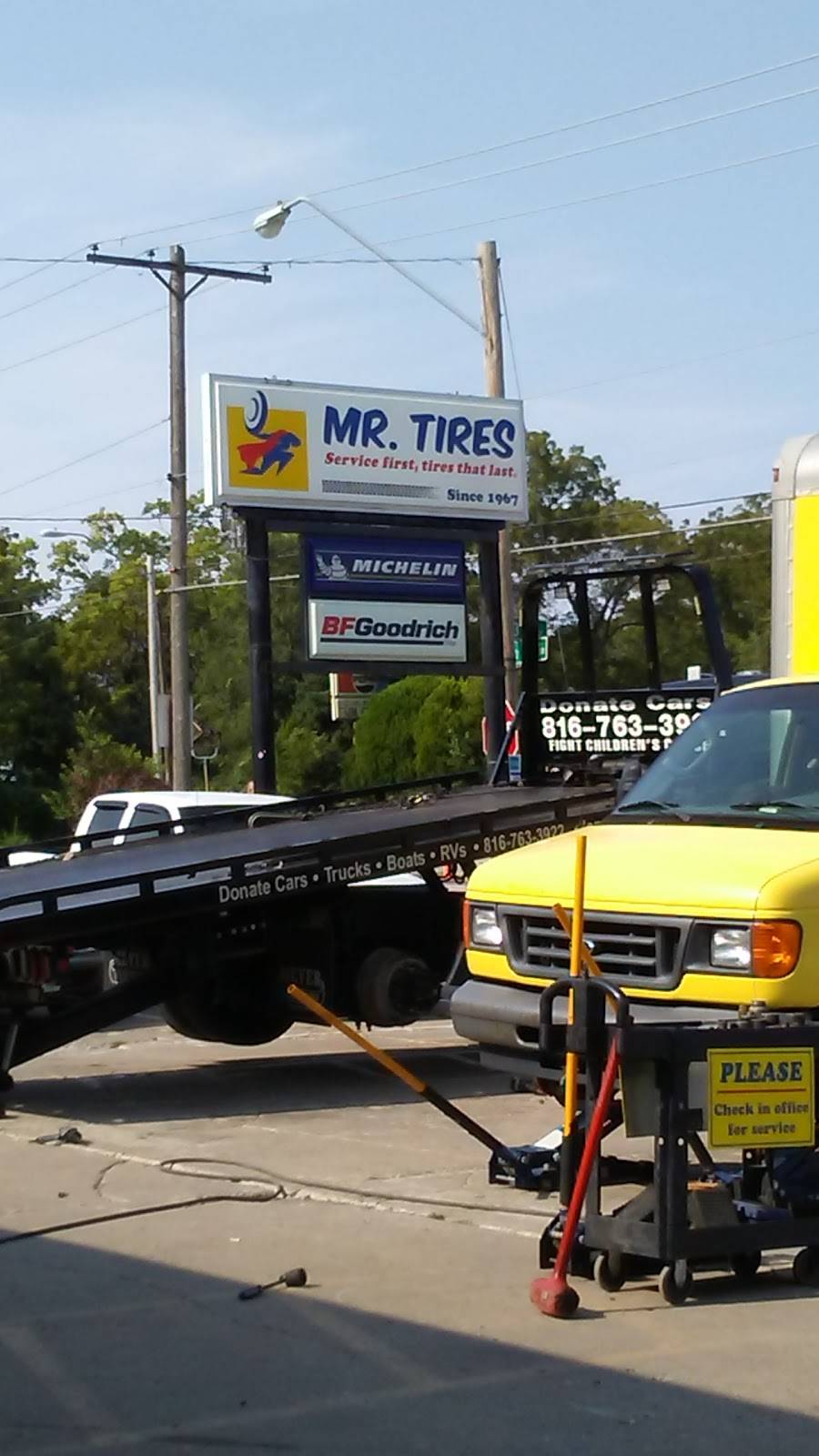 Mr. Tires | 11239 Hickman Mills Dr, Kansas City, MO 64134, USA | Phone: (816) 763-2388