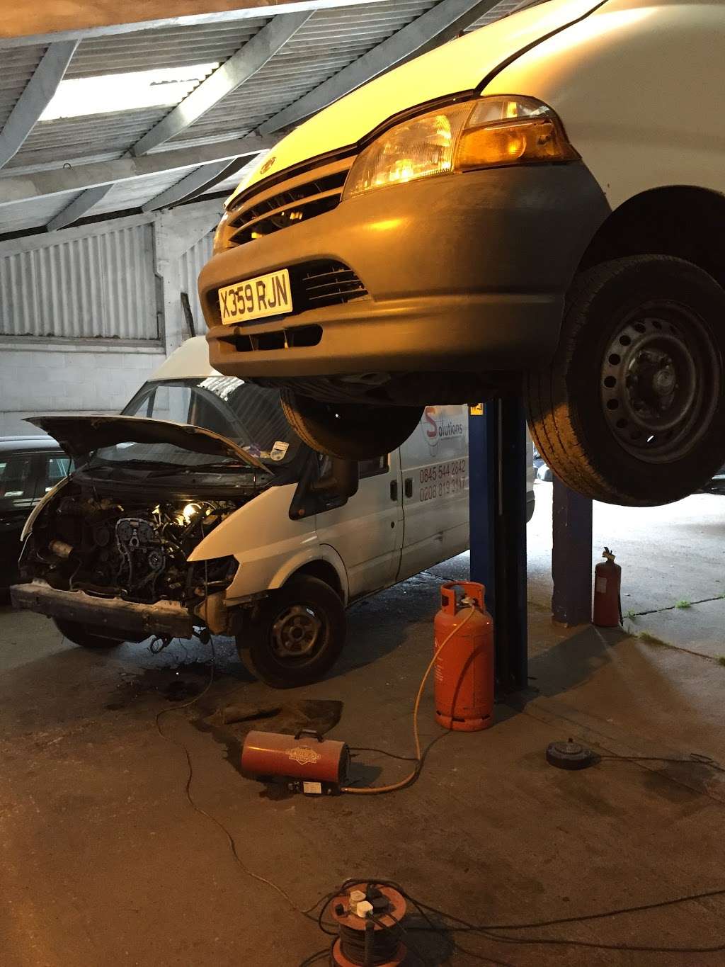 Vehicle Repair and Recovery Centre | Vehicle Repair & Recovery, Fanhams hall Rd, Ware SG12 7SD, UK | Phone: 020 8819 3117