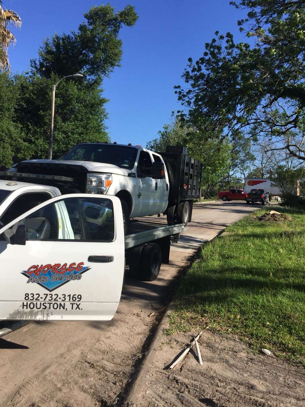 Affordable Towing Service | 17211 Shallow Lake Ln, Houston, TX 77095 | Phone: (832) 732-3169