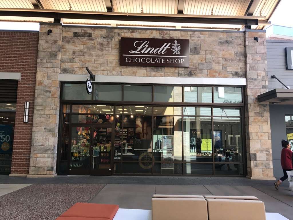 Lindt Chocolate Shop | 22705 Clarksburg Rd space 802, Clarksburg, MD 20871, USA | Phone: (301) 916-2013