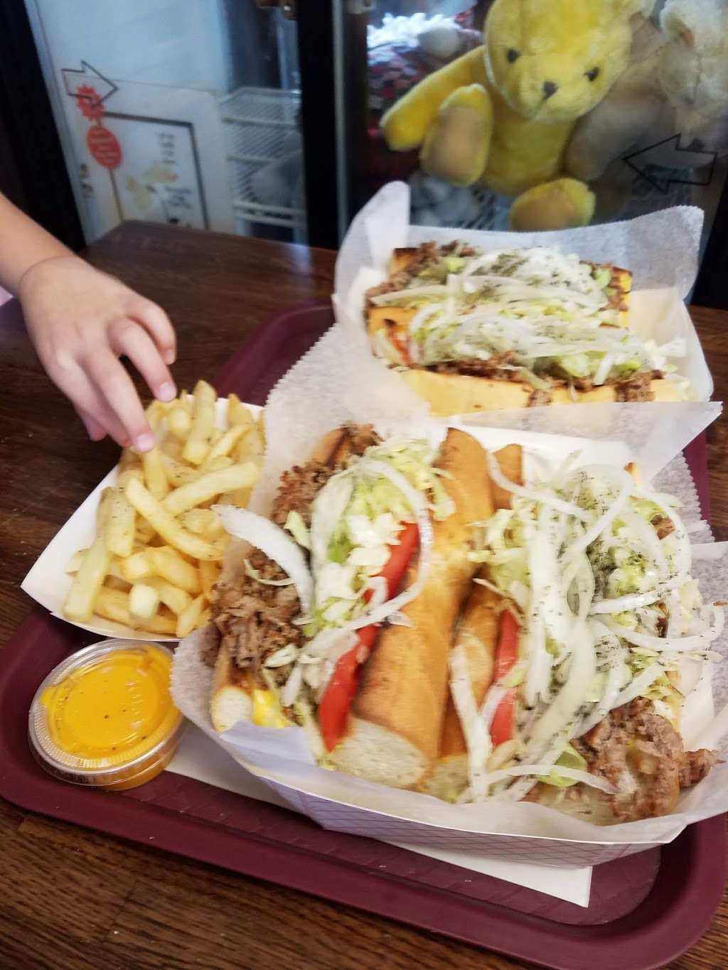 Hoagie Hut | 2807 Grand Ave, Waukegan, IL 60085, USA | Phone: (847) 249-8300