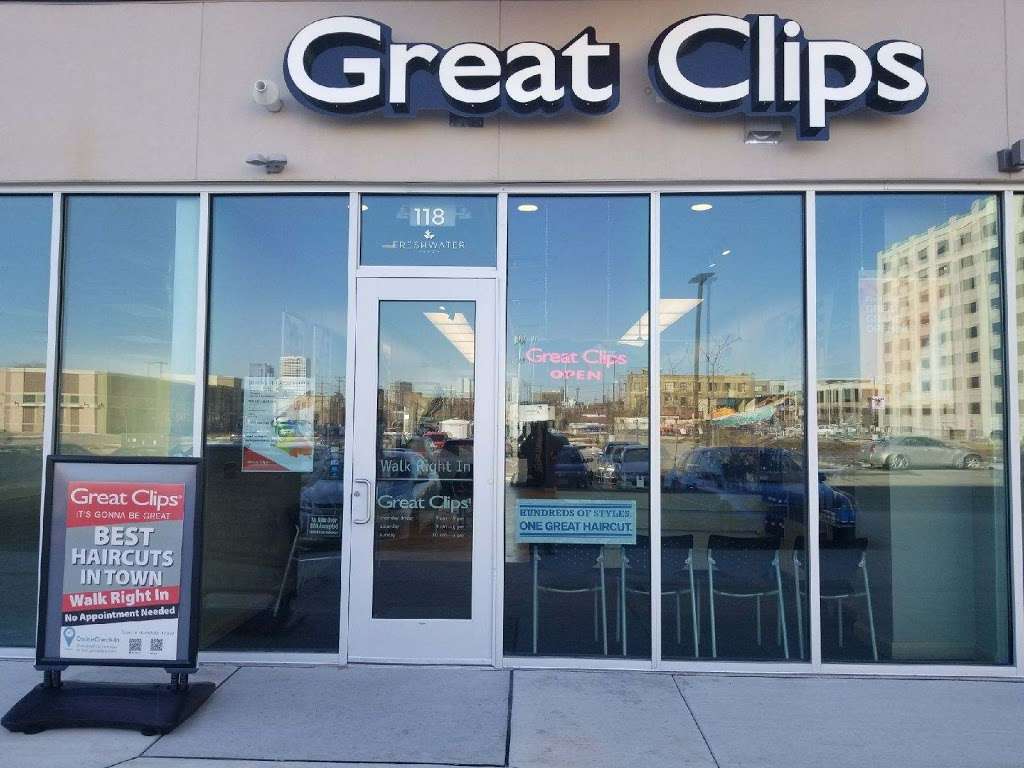 Great Clips | 118 E Greenfield Ave, Milwaukee, WI 53204, USA | Phone: (414) 808-0758