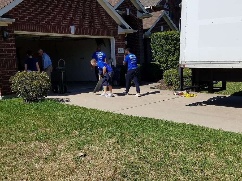 Graceful Moves, LLC (Cypress Texas Moving Company) | 7202 Barker Cypress Rd, Cypress, TX 77433, USA | Phone: (832) 668-0237