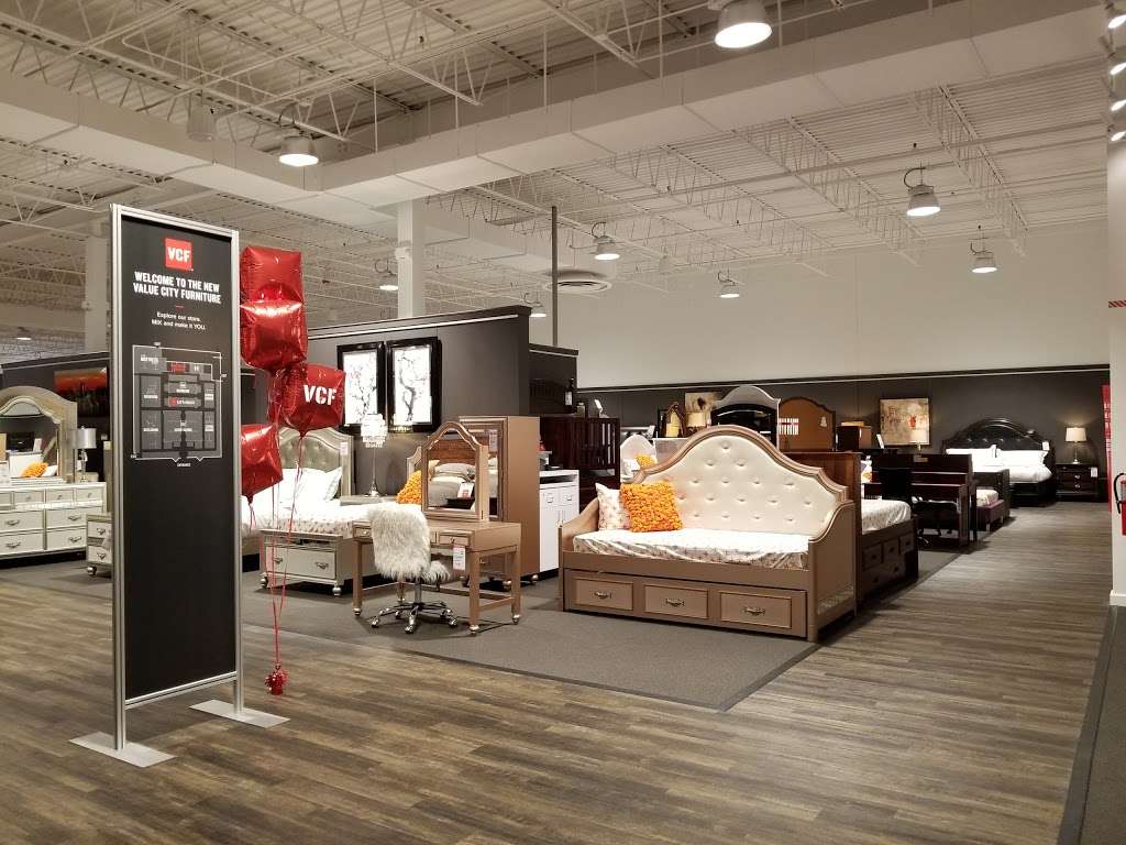 Value City Furniture | 1015 E Golf Rd, Schaumburg, IL 60173 | Phone: (847) 777-4225