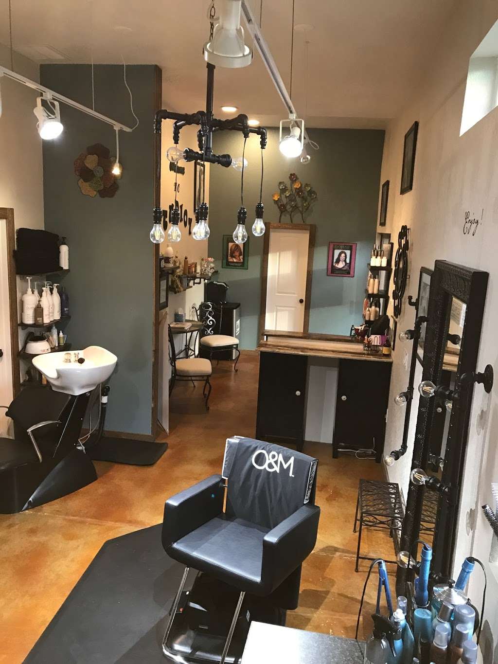 Studio 7 Organic Salon | 14170 Co Rd 7, Mead, CO 80542, USA | Phone: (303) 875-1781