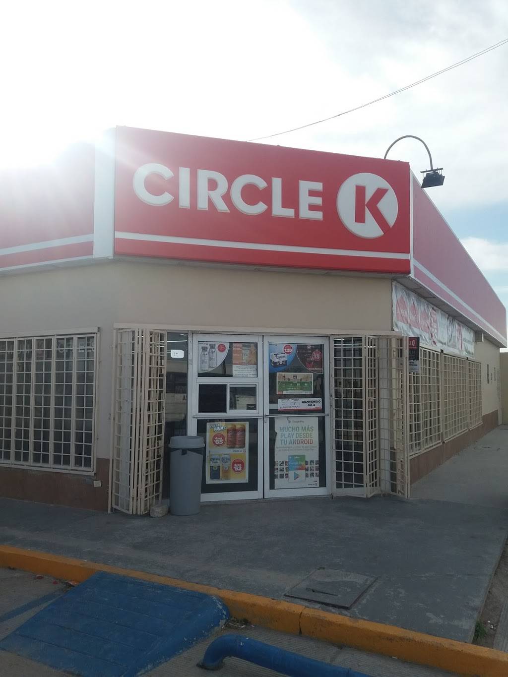 Circle K Montés del Cantal | C. MONTES DEL CANTAL No. 3275 URBIVILLA DEL II, Cedro, Parcelas Ejido Jesús Carranza, Cd Juárez, Chih., Mexico | Phone: 55 5565 9796