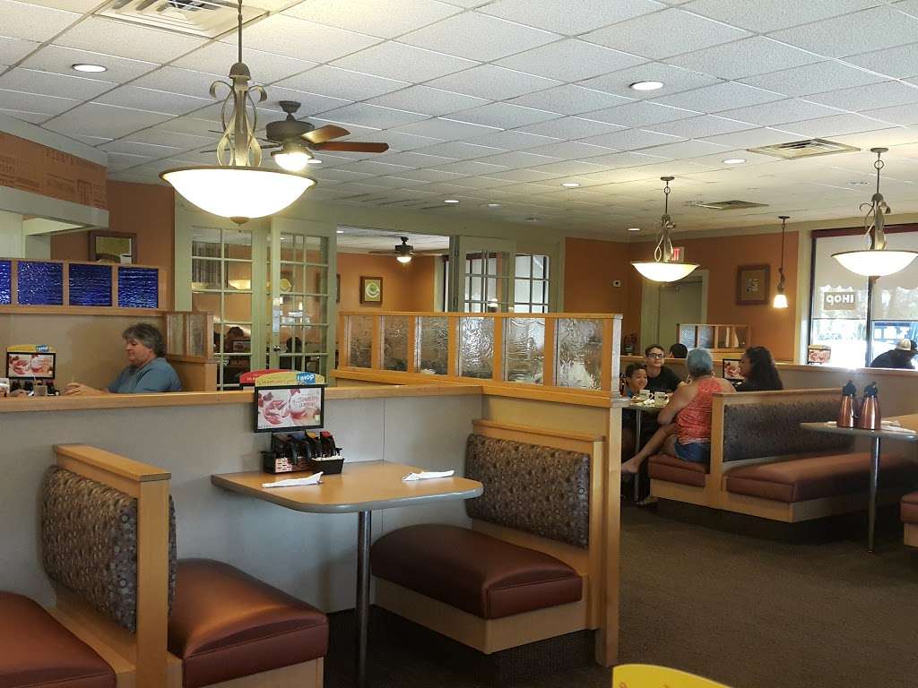 IHOP | 320 Dirksen Dr, DeBary, FL 32713, USA | Phone: (386) 668-9901