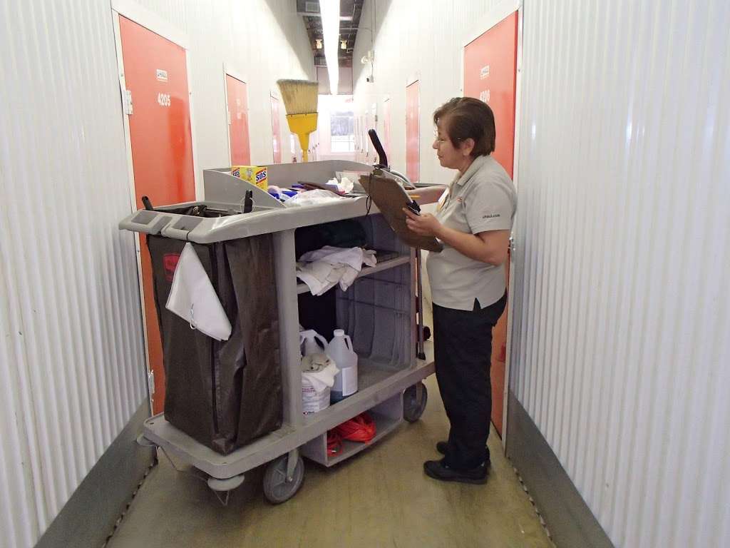 UHaul Moving & Storage of Kingwood in 22250 Hwy 59 N, Kingwood, TX