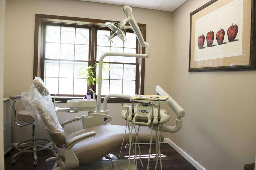 Red Barn Dental | 361 Kings Hwy E, Middletown, NJ 07748 | Phone: (732) 671-1110