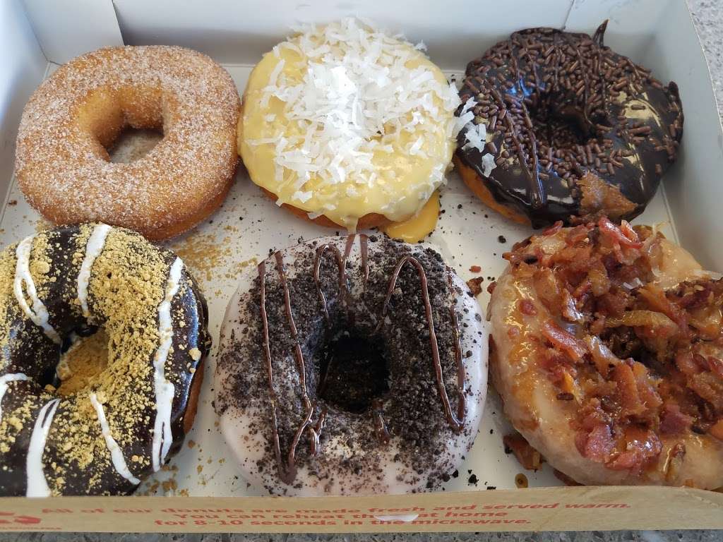 Duck Donuts | 1431, 1327 Rockville Pike, Rockville, MD 20852, USA | Phone: (301) 296-1988