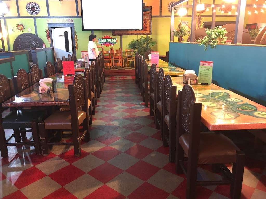 Casa Grande Mexican Restaurant | 120 W Peoria St, Paola, KS 66071, USA | Phone: (913) 294-2560