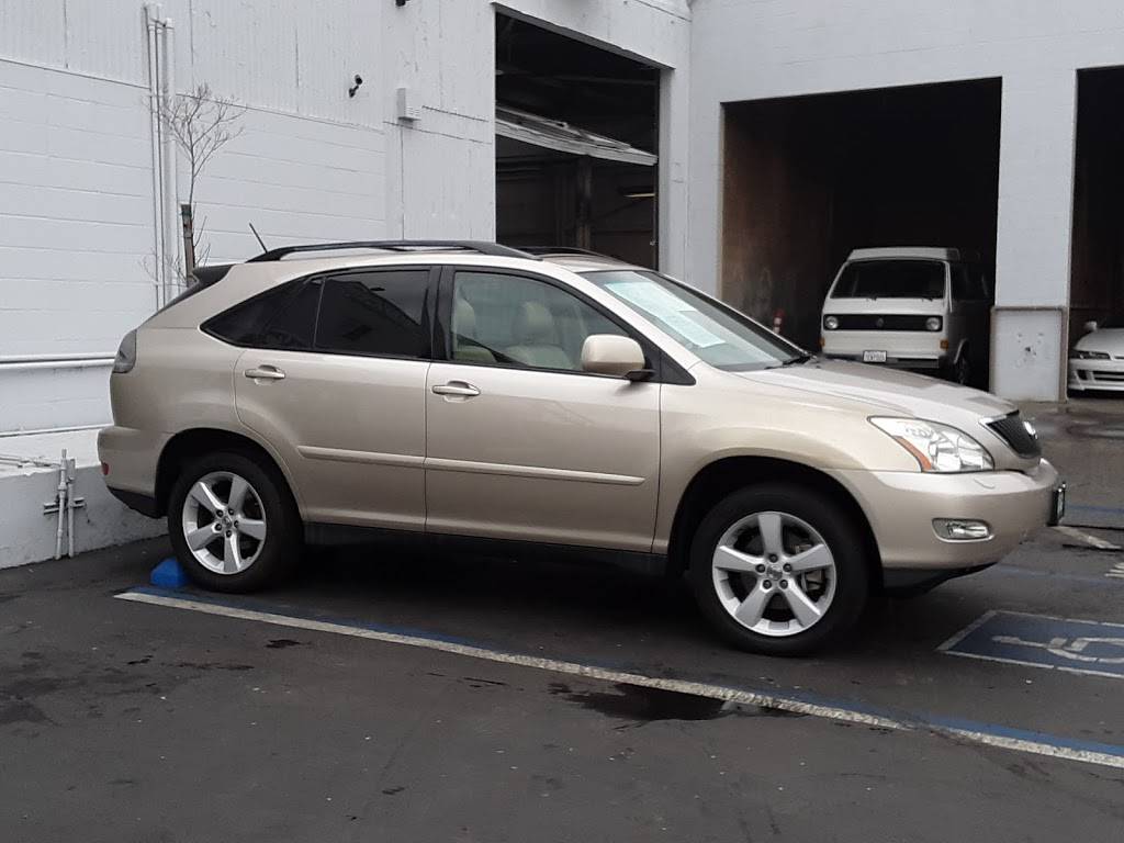 Luckys Auto Credit: Long Beach | 3431 Cherry Ave, Long Beach, CA 90807, USA | Phone: (833) 825-9774