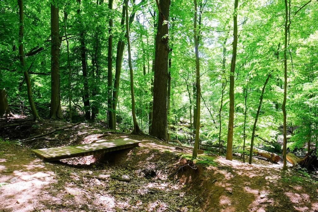 Deere Park | Todt Hill Rd. &, Ocean Terrace, Staten Island, NY 10301, USA | Phone: (212) 639-9675