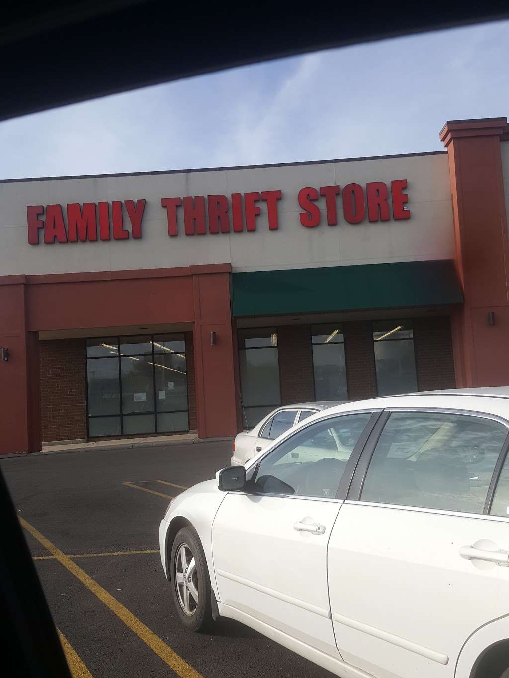 Family Thrift Store | 7000 S Pulaski Rd A, Chicago, IL 60629, USA | Phone: (773) 585-2700