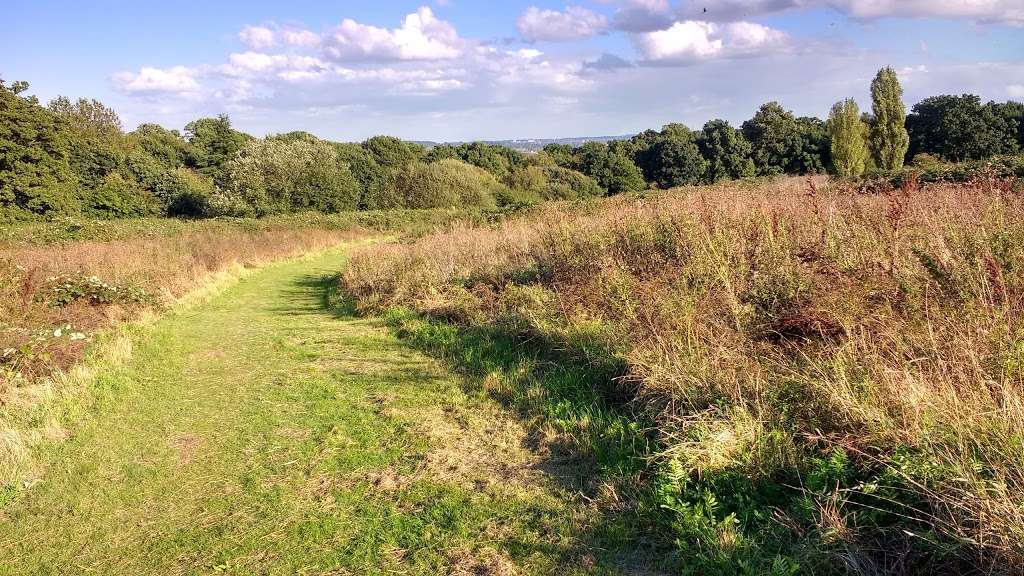 Stanmore Country Park | Kerry Ave, Stanmore HA7 4NN, UK | Phone: 020 8863 2077