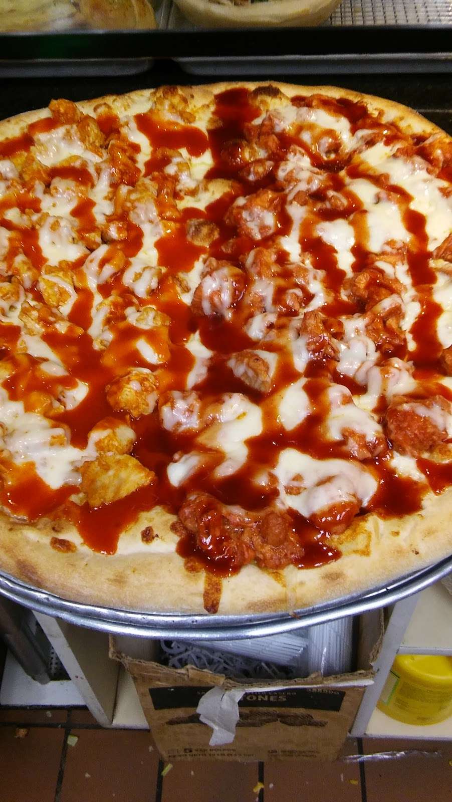 Marios Pizzeria of Seaford | 3842 Sunrise Hwy, Seaford, NY 11783, USA | Phone: (516) 826-5200