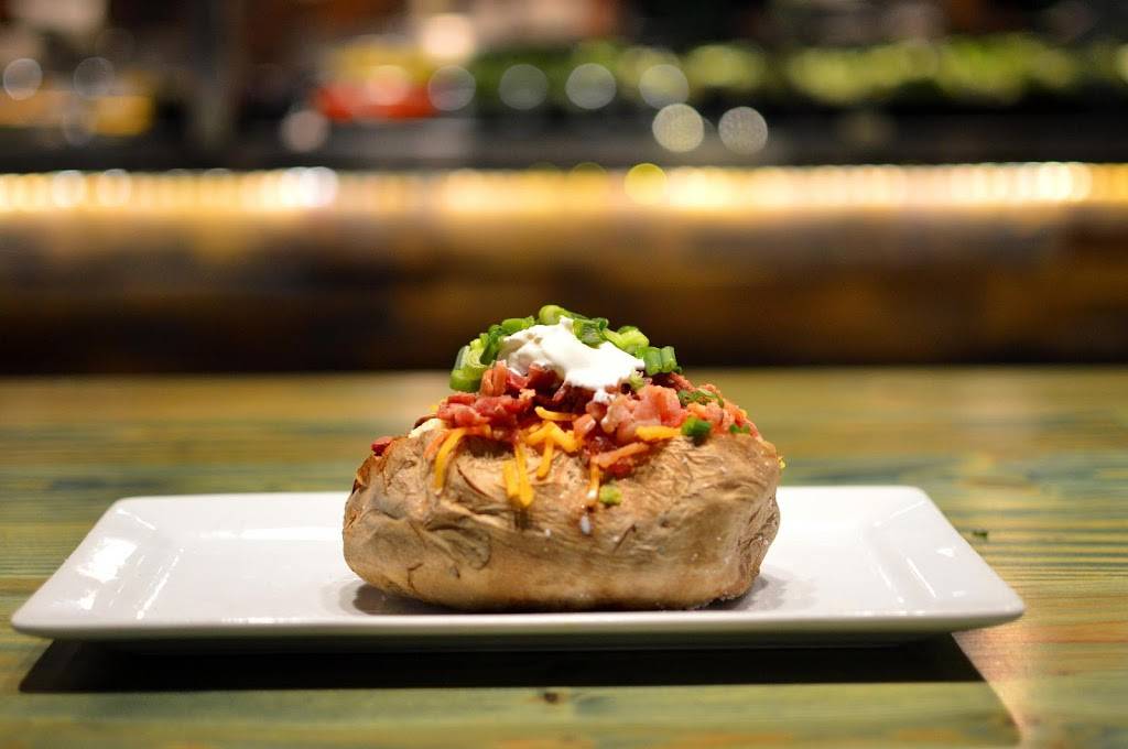 Snappy Salads Ft. Worth University | 1664 S University Dr, Fort Worth, TX 76107, USA | Phone: (817) 618-7627