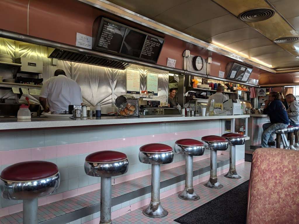 Hawley Diner | 302 Main Ave, Hawley, PA 18428, USA | Phone: (570) 226-0523