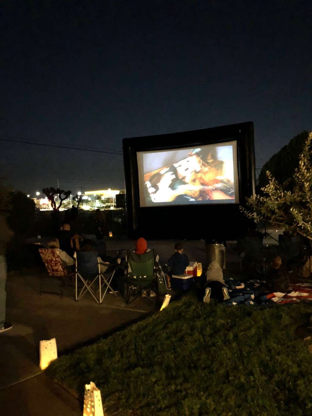 Moonlight Big Screen Outdoor Movies | 1329 Alder Ave, Tehachapi, CA 93561, USA | Phone: (857) 260-9736