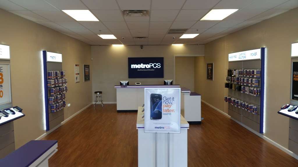 Metro by T-Mobile | 210 N Avondale Blvd Ste 103, Avondale, AZ 85323, USA | Phone: (623) 932-5330