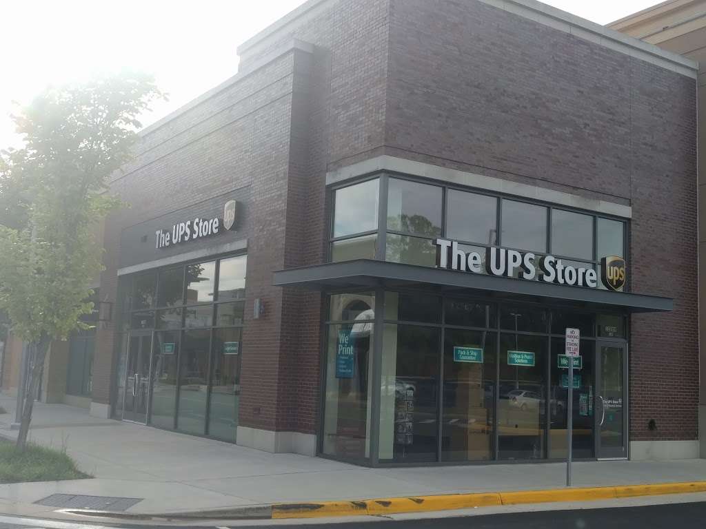 The UPS Store | 15000 Potomac Town Pl Ste 100, Woodbridge, VA 22191, USA | Phone: (703) 878-6575