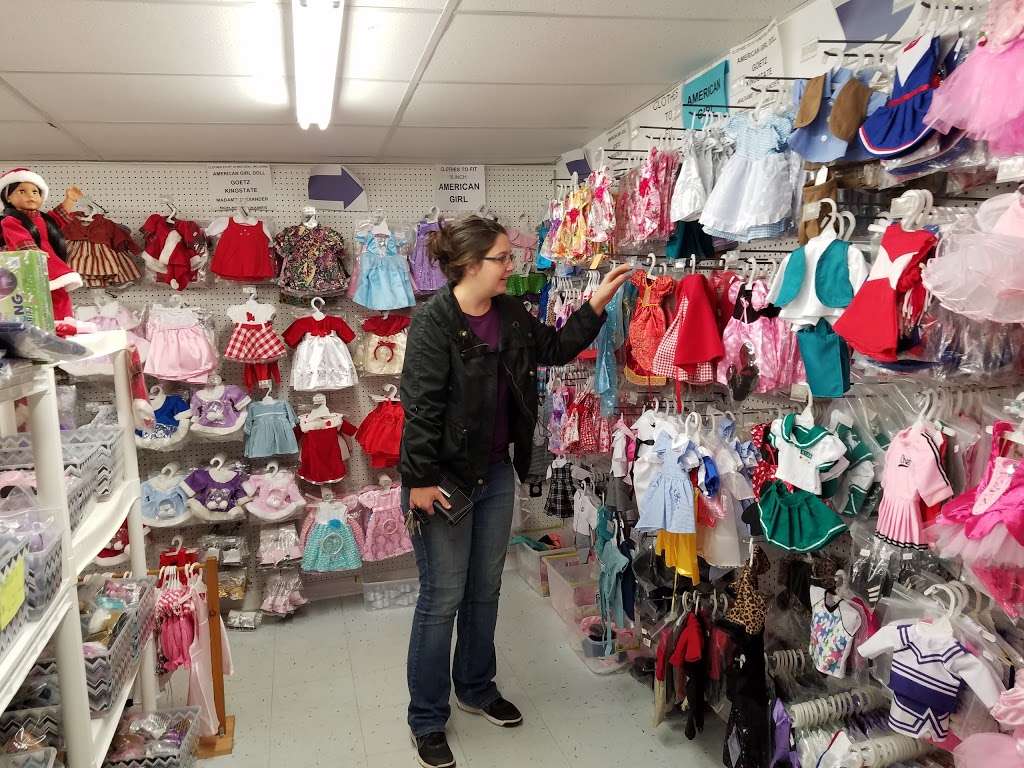 Doll Outlet | 2682 Lincoln Hwy E, Ronks, PA 17572, USA | Phone: (717) 687-8118