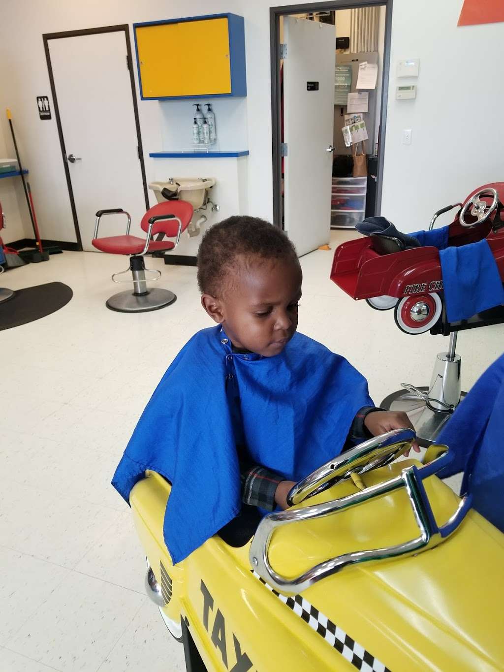 Cool Cuts 4 Kids | 5474 S Parker Rd, Aurora, CO 80015, USA | Phone: (720) 870-7553