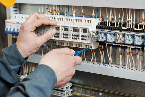 Ollings Electrical Services | 374 Commack Rd, Deer Park, NY 11729, USA | Phone: (631) 992-7023