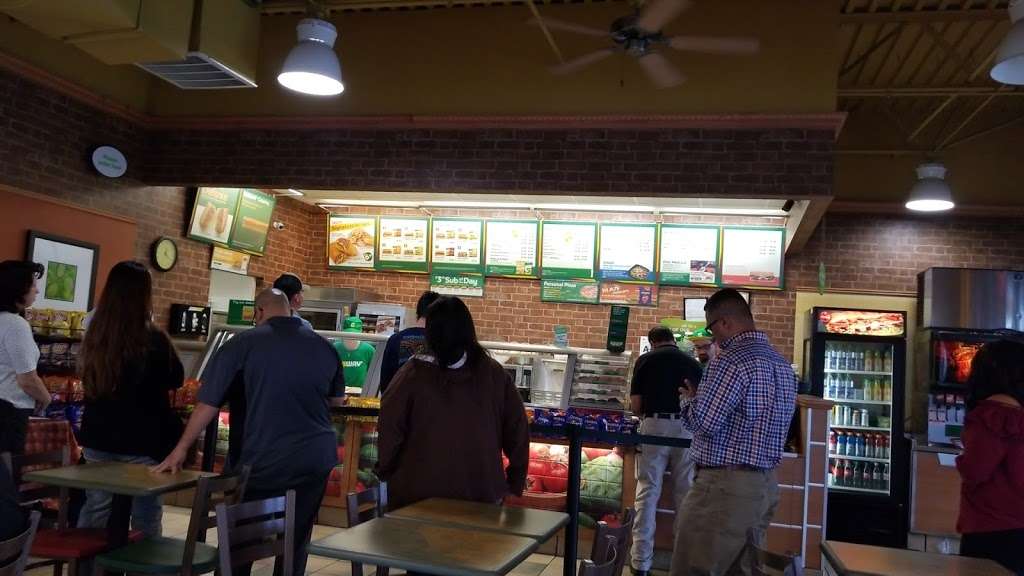 Subway | 12066 Starcrest Dr Suite 600, San Antonio, TX 78247, USA | Phone: (210) 499-4280