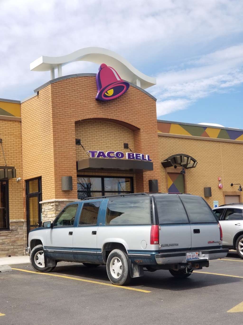 Taco Bell | 5611 South La Grange Road, Countryside, IL 60525, USA | Phone: (708) 354-5535