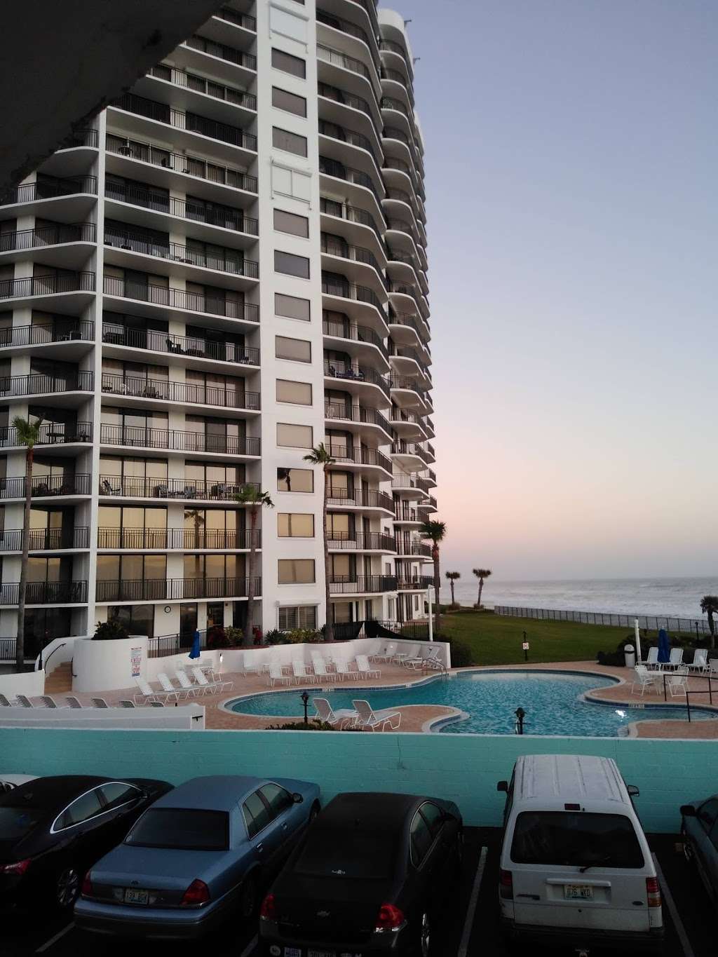 Sea Scape Inn | 2601 S Atlantic Ave, Daytona Beach, FL 32118, USA | Phone: (386) 767-7312