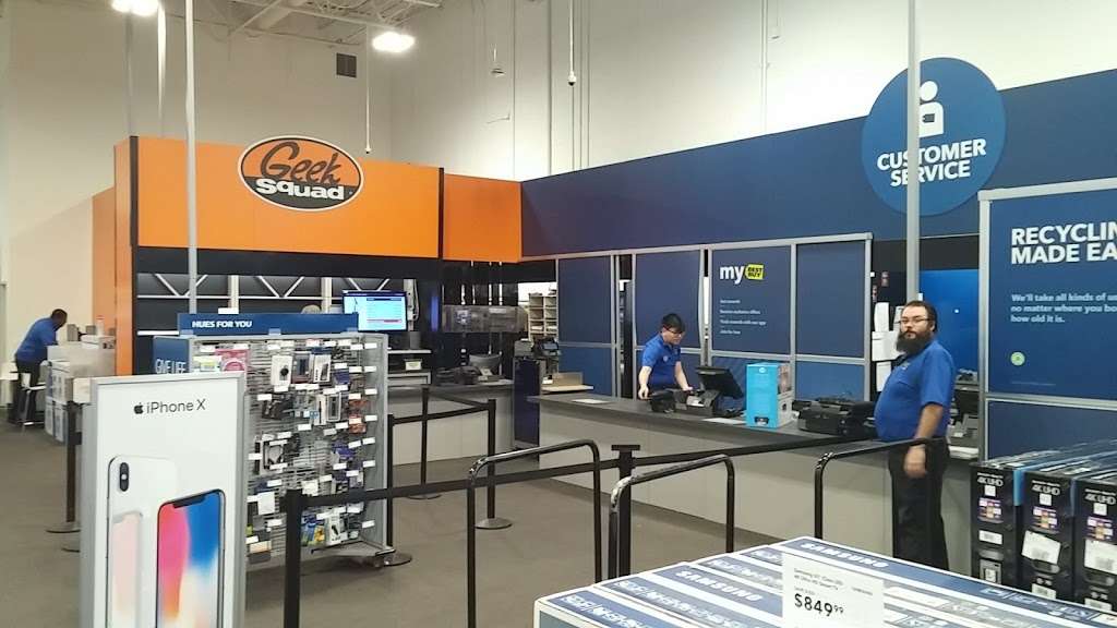 Best Buy | 550 Grossman Dr, Braintree, MA 02184, USA | Phone: (781) 848-1100