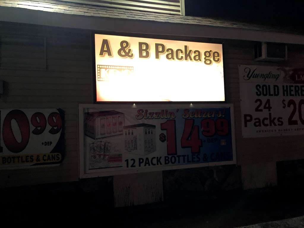 A & B Package Store | 161 Pelham St, Methuen, MA 01844, USA | Phone: (978) 725-4881