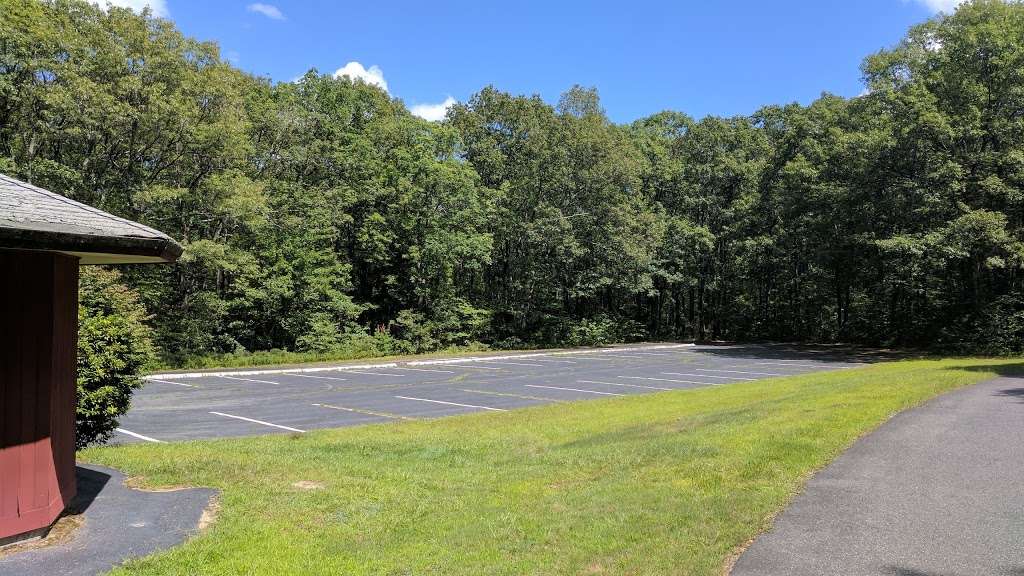 Hopkinton State Park Parking Lot N | Unnamed Road, 01721, Ashland, MA 01721, USA