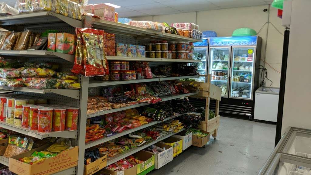 Blue Sky Asian Market | 6619 Parallel Pkwy, Kansas City, KS 66102, USA | Phone: (913) 237-4282