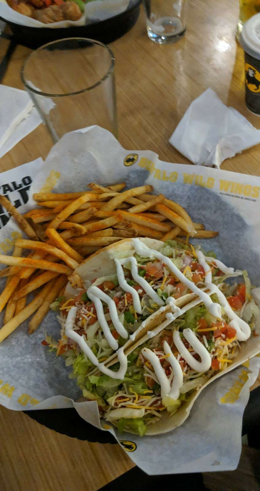 Buffalo Wild Wings | 18965 Bear Valley Rd, Apple Valley, CA 92308, USA | Phone: (760) 961-1500