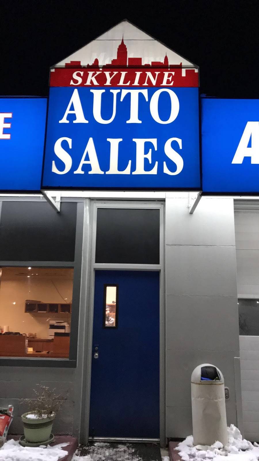 Skyline Auto Sales | 2 W Seven Mile Rd, Highland Park, MI 48203, USA | Phone: (313) 366-2111