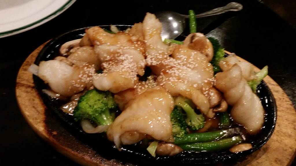 Golden Shanghai Restaurant | 1412 S Parker Rd A134, Denver, CO 80231, USA | Phone: (303) 743-9079