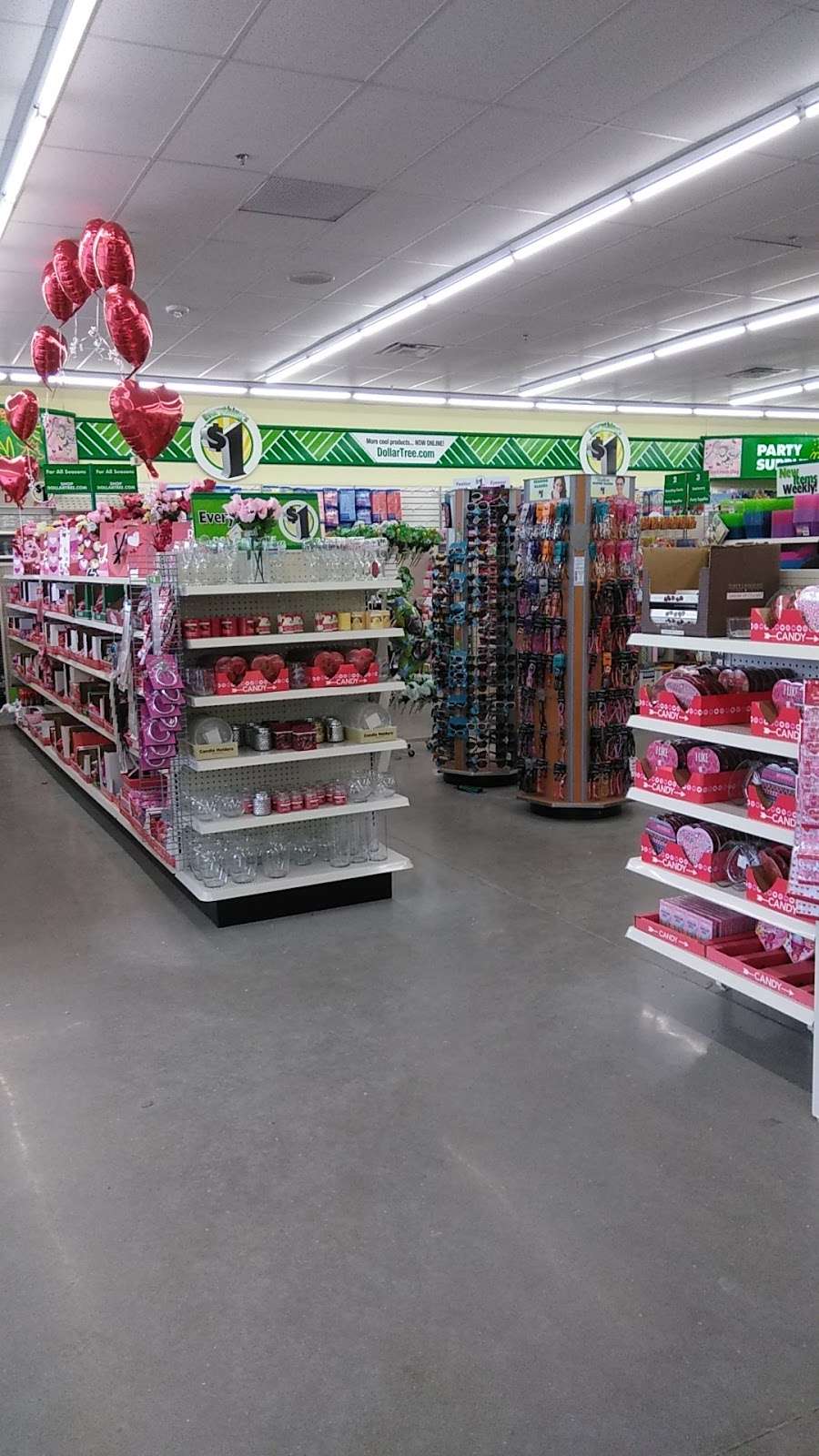 Dollar Tree | 280 Merrimack St, Methuen, MA 01844 | Phone: (978) 552-0164