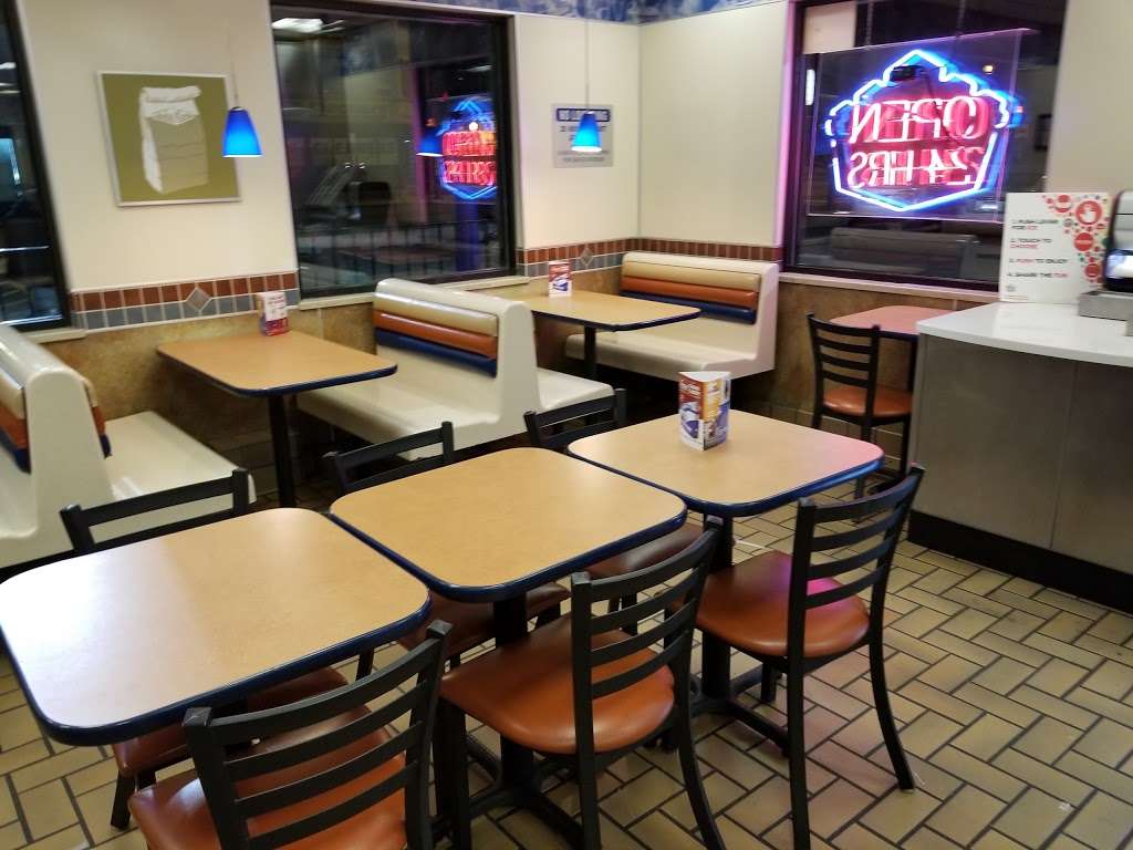 White Castle | 1400 W 79th St, Chicago, IL 60620, USA | Phone: (773) 651-1763