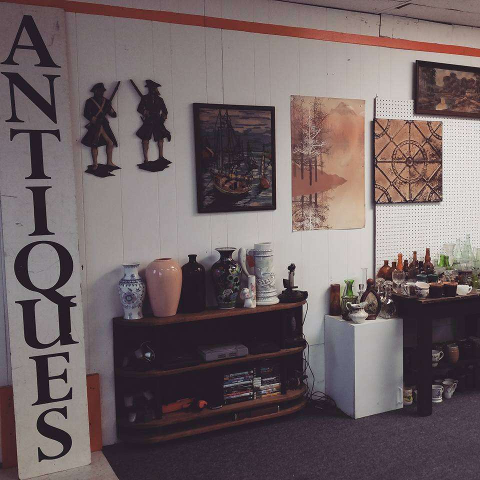 Stuff Antiques & Oddities | 228 Scotch Rd, Ewing Township, NJ 08628, USA | Phone: (609) 751-4287
