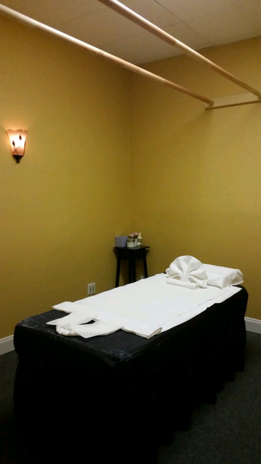 Sunflower Massage | 949 Melbourne Rd, Hurst, TX 76053, USA | Phone: (817) 537-2928