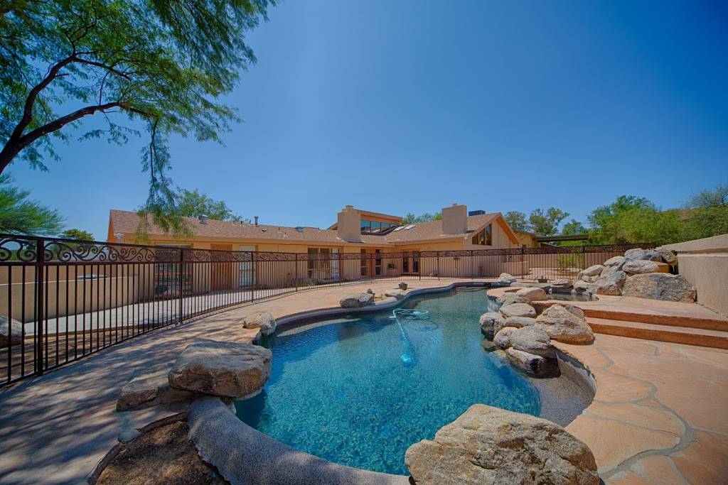 The Gardens at San Carlos | 4553 E San Carlos Pl S, Tucson, AZ 85712, USA | Phone: (520) 500-6273