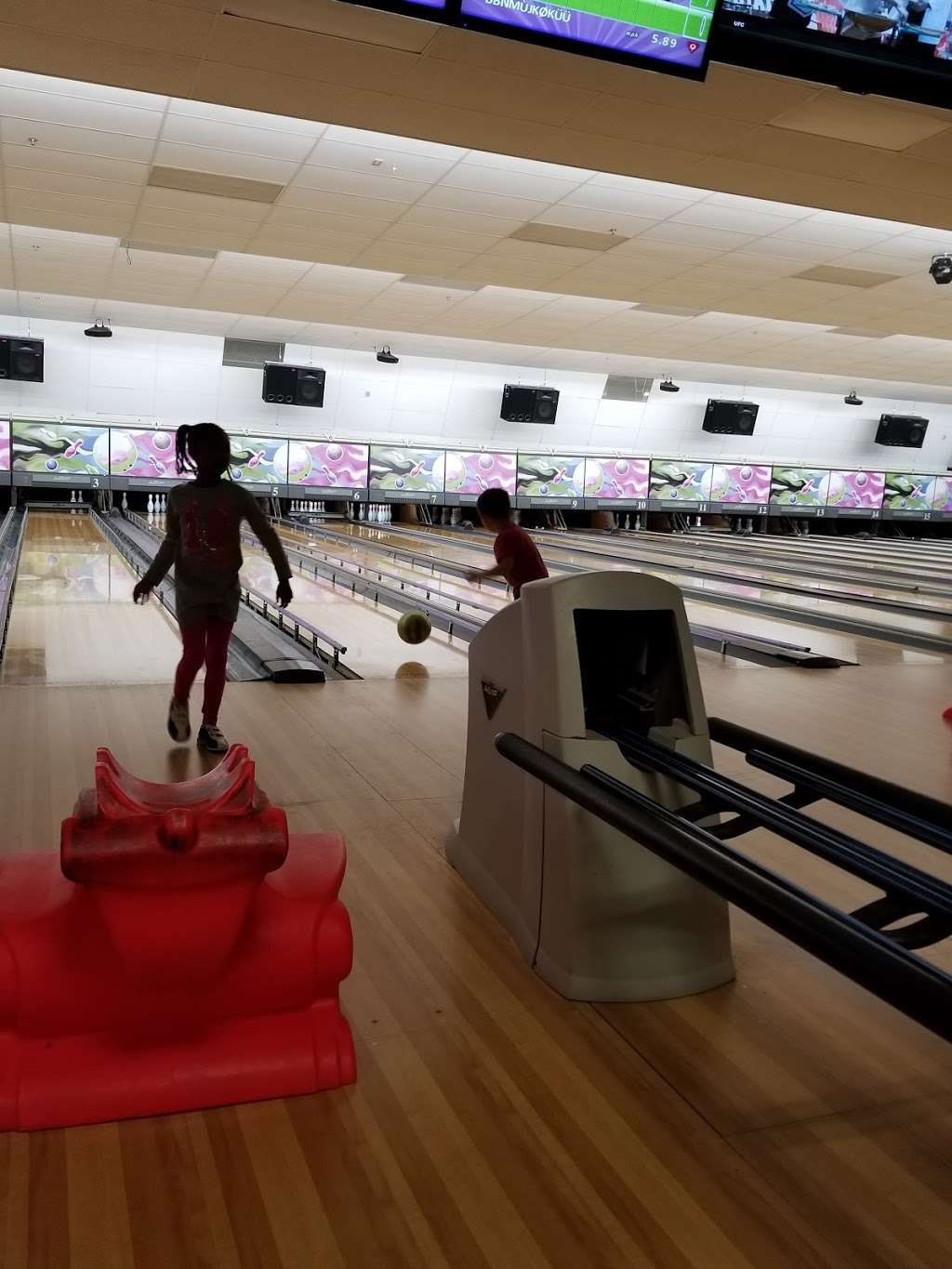 High Desert Lanes Bowling Center | 205 Fitzgerald Blvd., Bldg 5214, Edwards, CA 93523 | Phone: (661) 275-2695