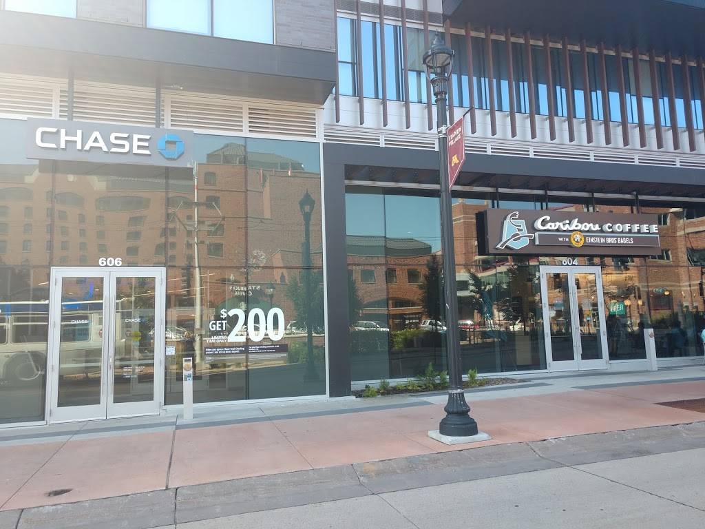 Chase Bank | 606 Washington Ave SE, Minneapolis, MN 55414, USA | Phone: (612) 852-9774