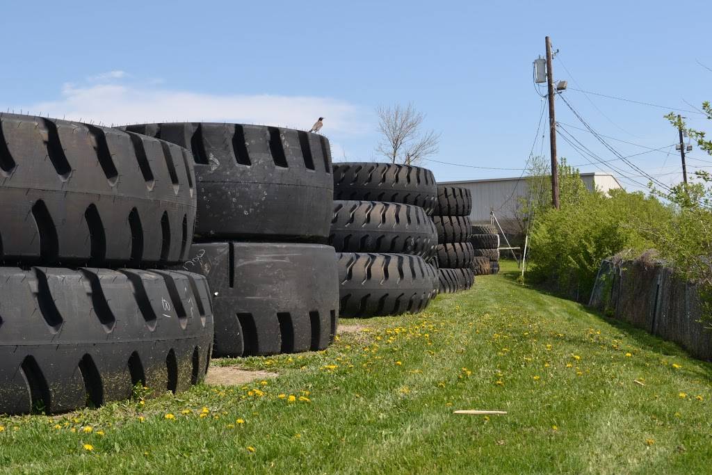 S & S Giant Tire | 111 Industry Pkwy, Nicholasville, KY 40356, USA | Phone: (859) 887-1145