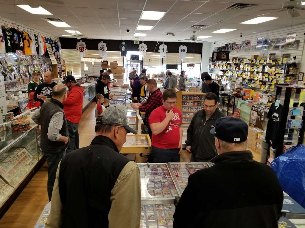 Mikes Stadium Sportscards | 4131, 4032 S Parker Rd, Aurora, CO 80014 | Phone: (303) 699-9808