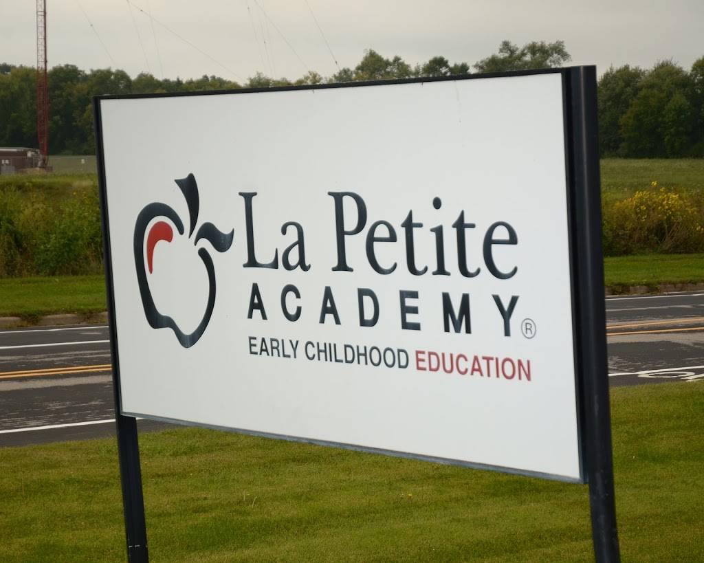 La Petite Academy of Fitchburg | 5574 Lacy Rd, Fitchburg, WI 53711, USA | Phone: (877) 271-6466