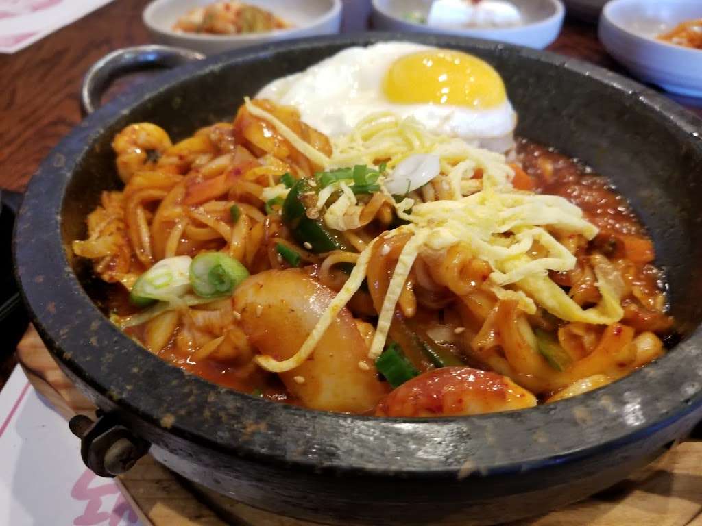 Dae Ji Ssonday 돼지쏜데이 | 321 Broad Ave, Ridgefield, NJ 07657, USA | Phone: (201) 313-2450